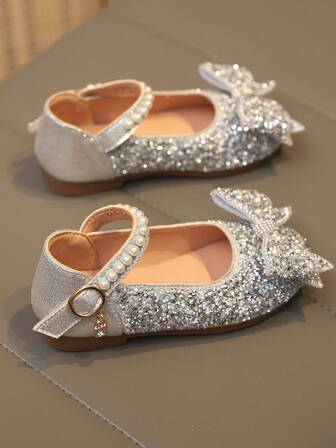 1 双加大码 2025 新款时尚百搭粉色女孩珍珠和水钻蝴蝶结装饰可爱平底鞋，圆头，适合日常穿着、跳舞、春秋季户外穿着，闪光装饰包头公主芭蕾平底鞋，尺码偏小半码