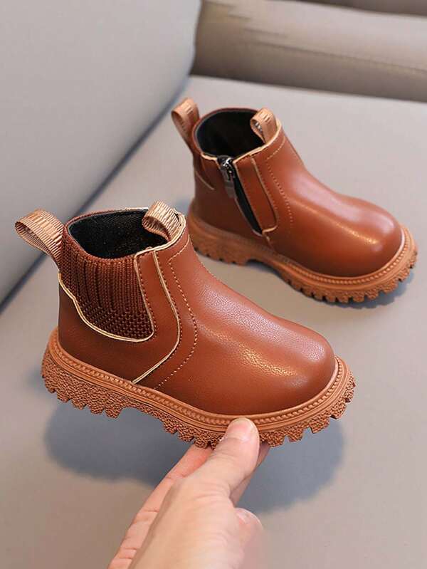 1 par de botas para niños, muy vendidas, nuevas botas cortas de estilo otoñal para niños y niñas, botas de suela suave estilo británico para niños pequeños.
