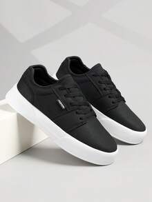 运动鞋男士时尚高端简约纯色系带休闲运动鞋，百搭日常户外通勤舒适步行鞋 - 黑色 - 查看 3