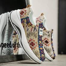 2025 Nuove sneaker casual da uomo, scarpe da skateboard, versatili da indossare con jeans o tute, stile slip-on