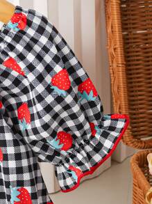 Little Girl's Black & White Checkered Vacation Dress Square Neck Short-Sleeve Strawberry Print Dress With Bow Detail Stretchy Waist A-Line Dress For Summer - Perfect For Park Outings & Beach Trips