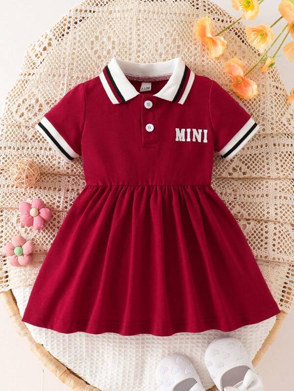 Vestido de verão casual para meninas com estampa simples de letras e listras, gola polo, manga curta