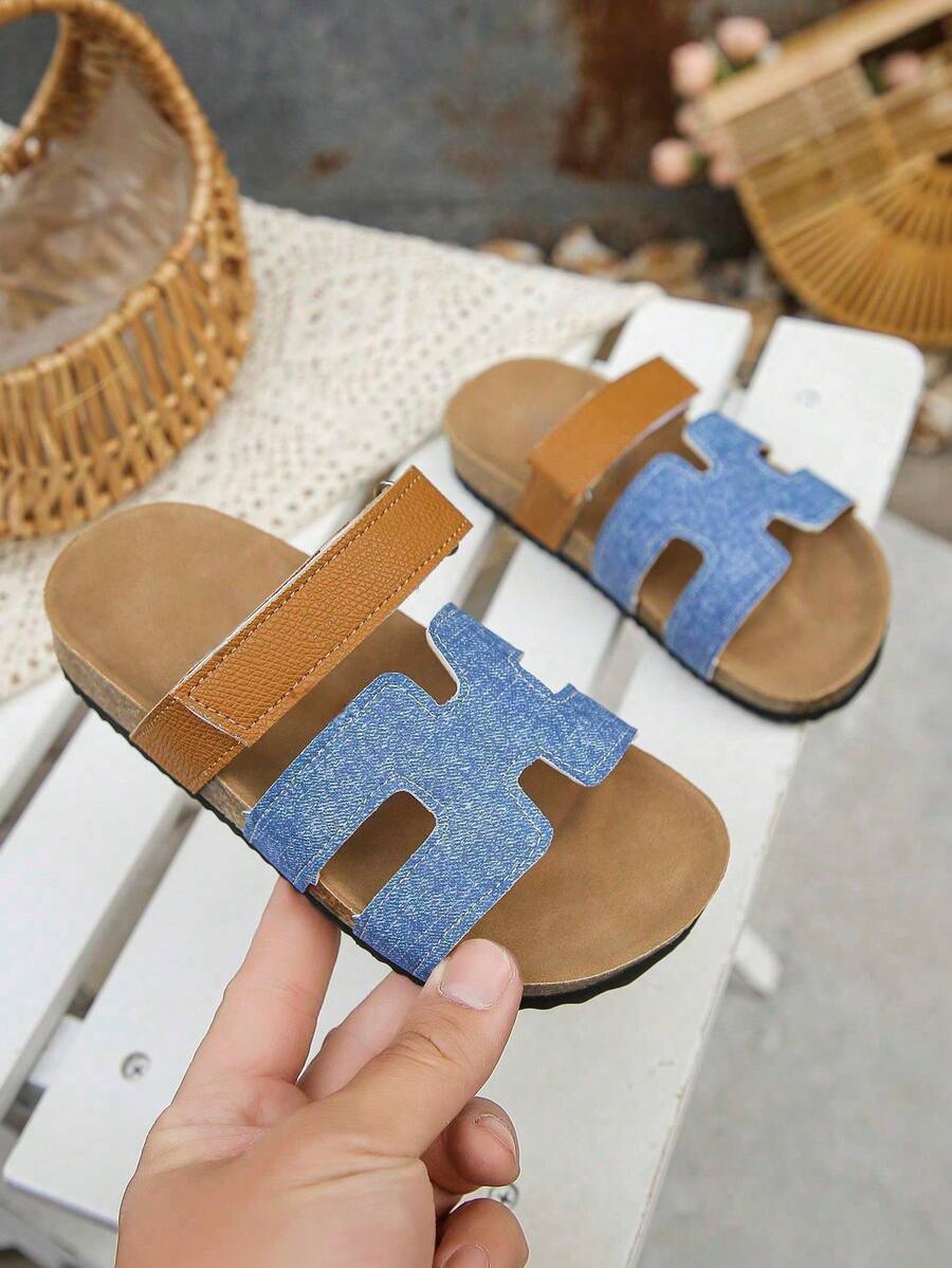 1 双儿童时尚牛仔效果 PU 可调节绑带拖鞋，方便、防滑、耐用、软木平底露趾沙滩凉鞋，适合女孩在夏季搭配牛仔裤和连衣裙，可作为礼物/家居拖鞋 - 藍色 - 查看 1