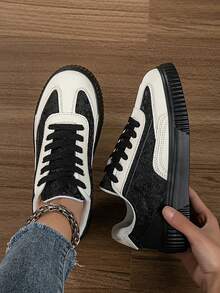 Women Shoes Casual Sneakers, Lace Up Soft Sole Flat Comfortable Skate Shoes For Women, Lightweight Low-Top Daily Shoes