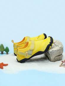 Children's Shoes, Kids Water Shoes, Boys Sandals, Middle & Small Kids Summer Fashion Casual Beach Shoes - Yellow - View 2