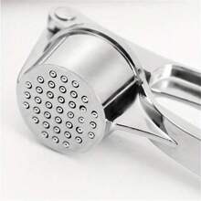 1 Piece Metal Garlic Press Manually Crusher Handheld Ginger Kitchen Tools