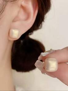 1 对时尚经典欧式天然淡水珍珠耳钉，优雅纹理耳环 - 白色 - 查看 10