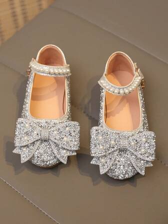 1 par plusstorlekar 2025 nya mode mångsidiga rosa flickskor med pärlor och strass, söta platta skor, rund tå, lämpliga för vardagsbruk, dans, utomhus på vår och höst, glitterdekoration, stängd tå, prinsessbalett, små i storleken