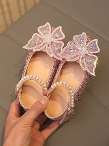 1 Pair Plus Size 2025 New Fashion Versatile Pink Girl Pearl & Rhinestone Bow Decor Cute Flat Shoes, Round Toe, Suitable For Daily Wear, Dancing, Outdoor In Spring & Autumn, Glitter Decoration Closed Toe Princess Ballet Flats, Run Small By Half Size