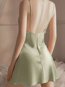 全新绿色仿丝性感睡衣，丝滑缎面飘逸领口高端吊带睡袍，抢手 - 綠色 - 查看 4