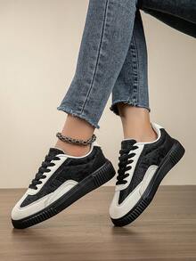 Women Shoes Casual Sneakers, Lace Up Soft Sole Flat Comfortable Skate Shoes For Women, Lightweight Low-Top Daily Shoes