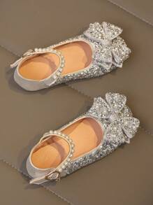 1 Pair Plus Size 2025 New Fashion Versatile Pink Girl Pearl & Rhinestone Bow Decor Cute Flat Shoes, Round Toe, Suitable For Daily Wear, Dancing, Outdoor In Spring & Autumn, Glitter Decoration Closed Toe Princess Ballet Flats, Run Small By Half Size