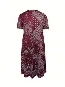 Women'S Plus Size Summer Casual Dress - Short Sleeved A-Line With Pockets, Bright Pink Paisley Print, Stretchable Fabric And Machine Wash Suitable For Beach Outings And Casual Wear - Blue - View 3
