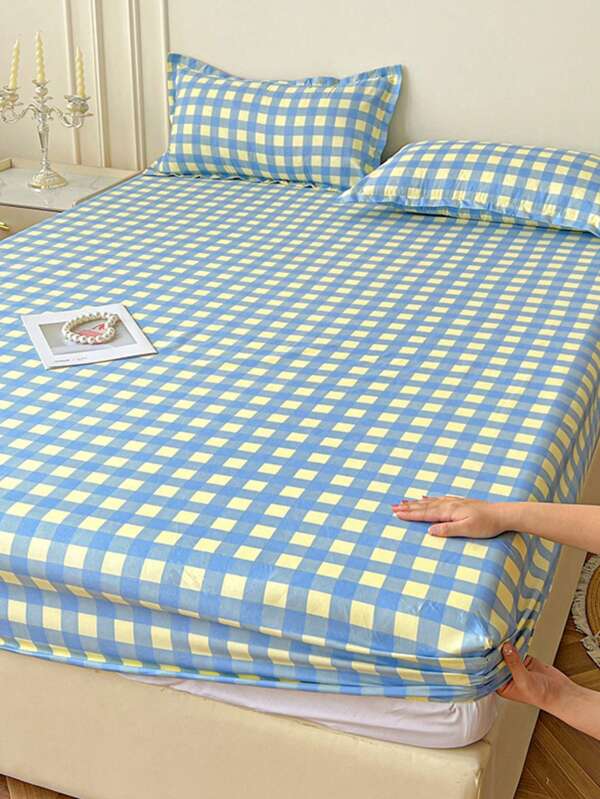 3 Piece Set New Floral Print Bed Skirt + 2 Pillow Cases (1pc Bed Skirt + 2pcs Pillowcases), 360-Degree Non-Slip Coverage, No Optical Brighteners, Skin-Friendly, Absorbent, Soft Touch, Fine Texture, Washable, Non-Fading, Anti-Bacterial, Thick & Warm Bedding Set, Suitable For Bedroom, Guest Room, Student Dormitory, Children's Room, Whole Family, All Seasons