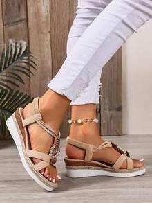 复古女式厚底坡跟凉鞋，5.5厘米波西米亚风黑色串珠绳底夏季沙滩度假凉鞋