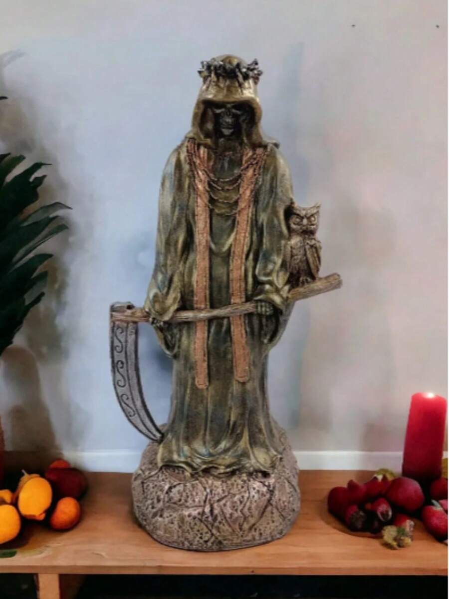 Escultura Santa Muerte Con Manto 35cm Abundancia Protección Escultura Religiosa Decorativa de Santa Muerte Figuras de Resina Adorno Proteger Hogar y Negocio - Negro - Ver 1