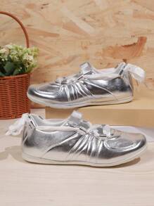 Scarpe casual sportive da donna di stile ballerina con fiocco e colori macaron, modello versatile e alla moda, novità primavera e autunno 2025
