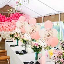 一套气球支架、气球支架套装、气球配件和氛围装饰配件，包括透明塑料柱和透明杆——适用于各种派对活动，例如婚礼、生日、周年纪念日、毕业典礼、圣诞节和感恩节。产品不包含气球。