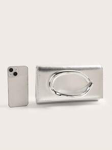 这款迷人的大容量晚宴手拿包采用闪亮的链条肩带和时尚的翻盖设计，并以奢华的人造皮革材质打造，是婚礼和派对的理想之选。这款女士链条单肩斜挎包适合青少年、大学生、年轻职业人士和上班族，是派对、婚礼、晚宴和正式场合的完美之选。它可以与女士晚礼服、派对配饰、亮片连衣裙、闪亮连衣裙和优雅连衣裙完美搭配。 - 銀色 - 查看 6