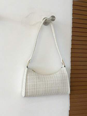 女士简约时尚轻便撞色单肩包，适合日常使用