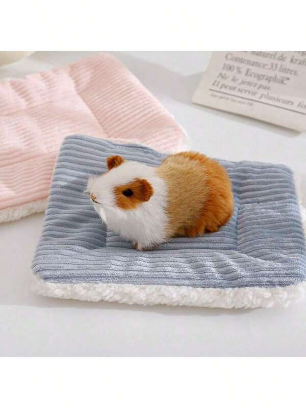 Plush Pet Bed Mat 8.2"X12"(1pc), Soft, Thick, Warm, And Breathable Clean Pad For Guinea Pigs, Hamsters, Hedgehogs, Squirrels, And Rabbits, Comfortable Nest Blanket For Small Animals