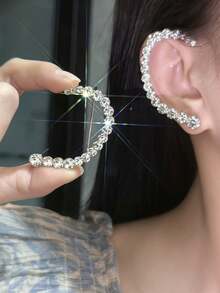 Pendientes de aleación de moda versátil clásica europea y americana, elegantes pendientes que pueden crear el aspecto de 7 perforaciones de oreja con un solo orificio, estilo minimalista - Plateado - Ver 5