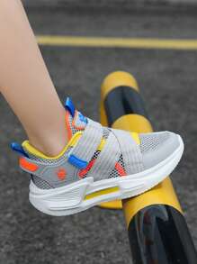 1 Pair Boys/Girls Summer Mesh Splicing Soft Lightweight Magic Tape Color Blocking Breathable Casual Daily Running Sports Shoes