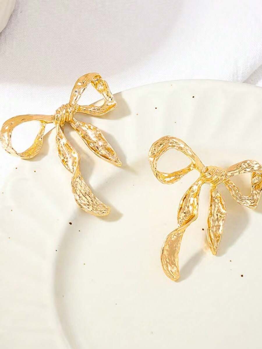 2 Pcs Retro Oil-Dripping Blue And White Porcelain Bow Earrings Fashion Design Enamel Ribbon Earrings For Women