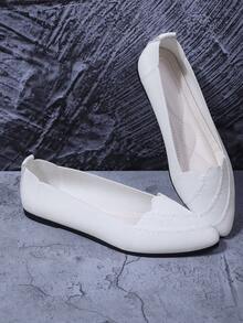 2025 Autumn Women's Pointed Toe Slip-On Knitted Striped Flat Shoes, Solid Color Bohemian Chic Fashion Casual Comfortable Outdoor Cute Ribbed Flats, Suitable For Holiday, Party, Home, Office, Outdoor, All Seasons - White - View 7