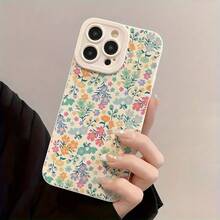 Un modelo de mano vibrante decorado con flores de primavera y nueces, diseñado para ser a prueba de golpes y compatible con los modelos  11 a 16 Pro y Pro Max. - Multicolor - Ver 5