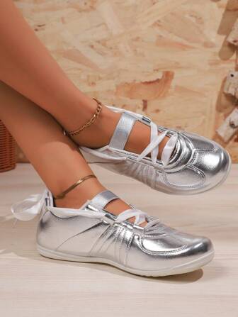 2025 Vår/Höst Nya Moderiktiga Minimalistiska Mångsidiga Ballerinaskor med Bandknytning och Nischade Sportiga Casualskor För Damer