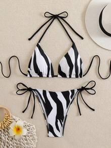 Conjunto de bikini de triángulo con tirantes y rayas estilo sexy y de moda para la playa de verano