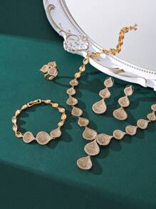 4 pièces Ensemble de collier, bracelet, boucles d'oreilles et bague de mariage de soirée de luxe Dubaï, décoration de mariée saoudienne avec design en zircone et goutte d'eau à gland