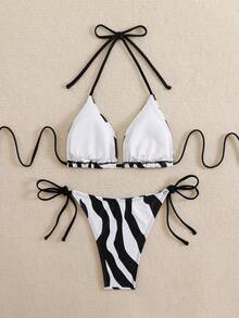 Conjunto de bikini de triángulo con tirantes y rayas estilo sexy y de moda para la playa de verano