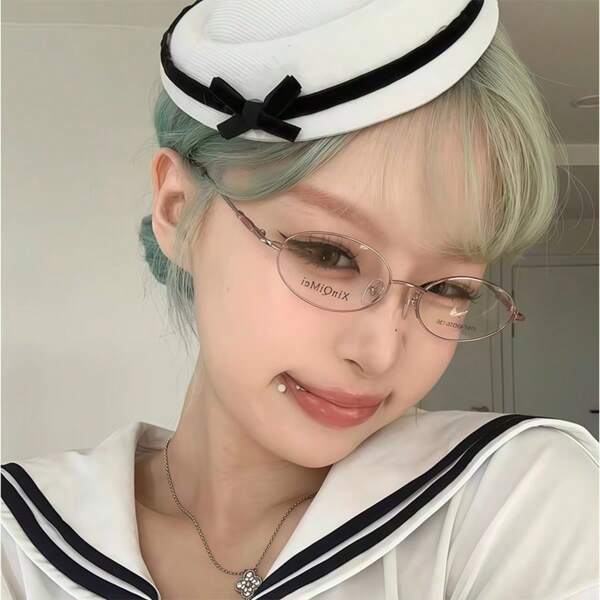 1pc Mini Hat Hair Clip - Suitable For Halloween Cosplay, JK Party Or Daily Wear