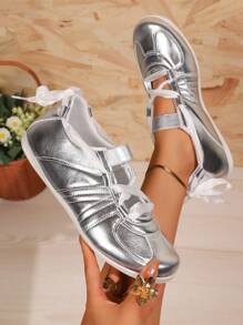 Scarpe casual sportive da donna di stile ballerina con fiocco e colori macaron, modello versatile e alla moda, novità primavera e autunno 2025