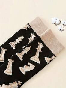 1 Pair Fashionable Mid-Calf Socks, Suitable For Chess Enthusiasts, Essential For Autumn - Multicolor - View 3