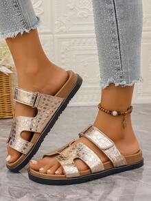 女士夏季金色简约扣厚底凉鞋，时尚沙滩度假休闲平底拖鞋