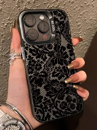 1 st. modernt personligt spetsblommönster med separat knapp IMD stötsäkert halkfritt svart telefonskal kompatibelt med 16 ProMax/16/16 Pro/16 Plus/15/15 ProMax/15 Pro/11/12/13/14 ProMax/11 Pro/11 ProMax/12 Pro/12 ProMax/13 Pro/13 ProMax/14 Pro/14 ProMax, kreativt exklusivt