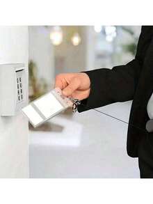 多功能徽章卷轴伸缩钥匙扣、滑雪通行证身份证夹钥匙扣钥匙链钢丝绳、身份证挂绳钥匙扣、姓名标签卡夹、卷轴后坐力带钥匙扣、便携式防盗伸缩钥匙扣、钢丝绳防丢扣，适用于户外徒步、露营、登山，