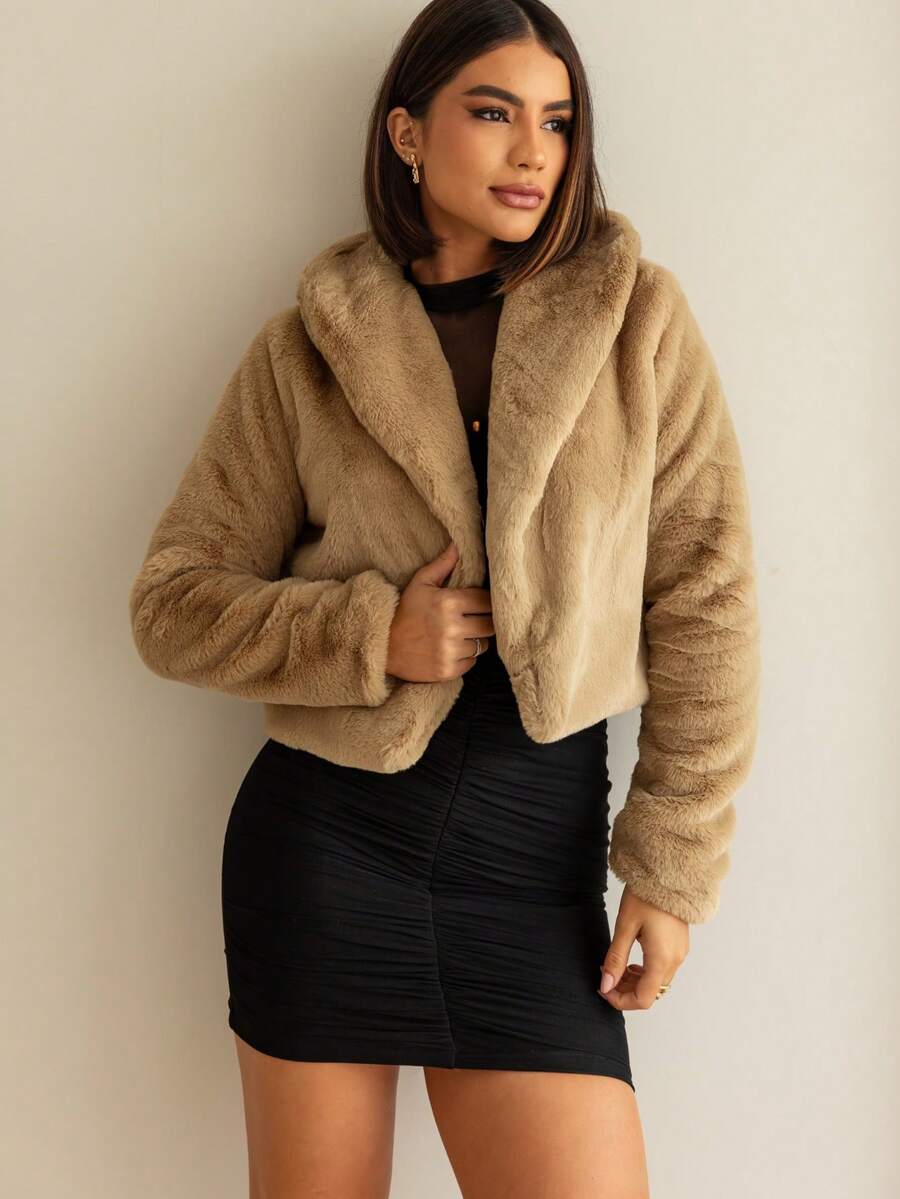 Cropped Plush Coat With Lining And Straight Fit – S/M/L - Beige - View 1