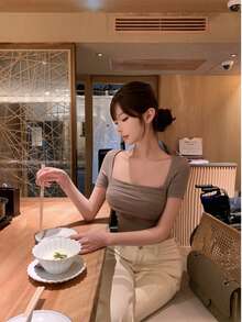 冷灰色