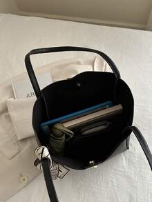 Nueva bolsa de mano versátil de un solo hombro de unicolor y de lujo para mujeres