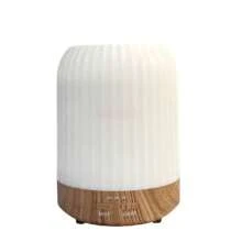 1 PC Desktop Essential Oil Perfume Ultrasonic Diffuser, Perfect For Table Placement, Suitable For Home, Business, Office And Store Use. It Supports Timing For 1 Hour, 3 Hours And 6 Hours. With Warm Light And Seven-Color Lighting That Can Be Fixed At Will, It Supports Waterless Power-Off Protection Function.