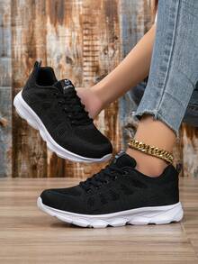 أحذية رياضية نسائية خفيفة الوزن ومتنفسة عصرية متعددة الاستخدامات ، أحذية كاجوال مريحة منخفضة القمة ، أحذية رياضية مصنوعة من شبكة تنفس وشباك منسوج حقيقي