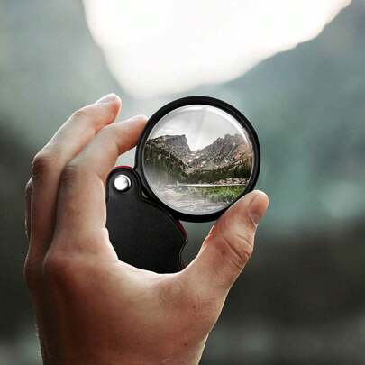 1pc Portable Handheld Folding High Definition Mini Circular Magnifier