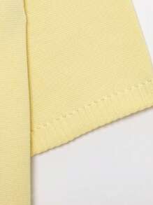 Collection d'été DEEKA - Tenue de remise de diplôme femme en tricot à manches courtes couleur jaune beurre