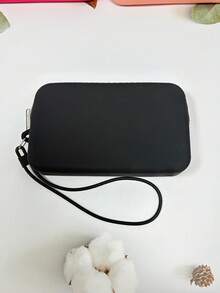 1 件硅胶材质多功能化妆收纳包，大容量收纳包，带抽绳的简约化妆包，便携式口红/硬币/数码/旅行包，防震耐压，耐热易清洁，美容化妆工具。