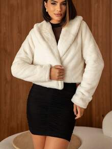 Cropped Plush Coat With Lining And Straight Fit – S/M/L - White - View 3