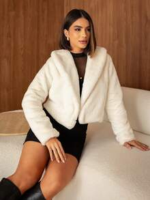 Cropped Plush Coat With Lining And Straight Fit – S/M/L - White - View 5